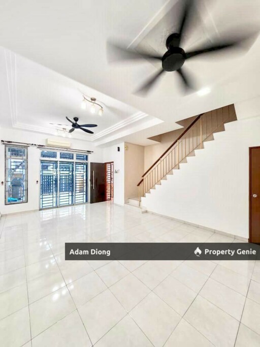 JP Perdana, Mount Austin