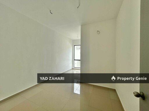 Balcony with View & Semi Furnished @ Lambaian Dua Residence, Kajang