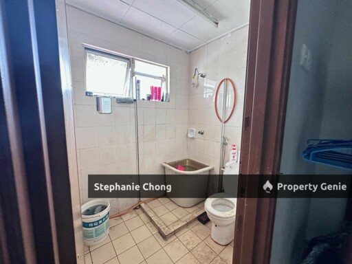 2-Storey Endlot Terrace House in Taman Puchong Utama, Freehold