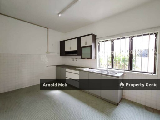 2 Storey Semi D House at Taman Nong Chik for Sale