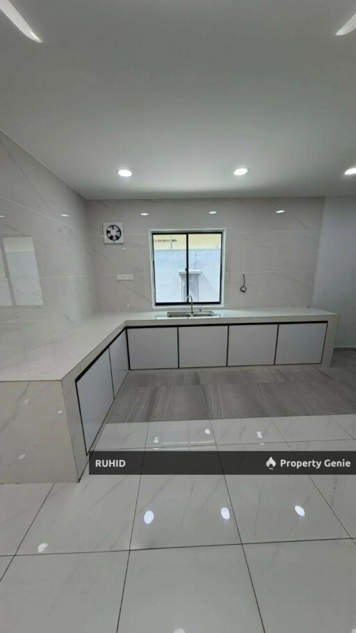 Non-Bumi Freehold Semi-D House at Taman Skudai Baru