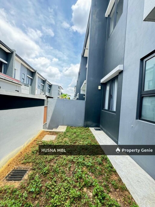 Brand New 2 Storey Terrace House For Sale at Jardin Residence Sungai Buloh Selangor | Freehold 4R4B 22x75