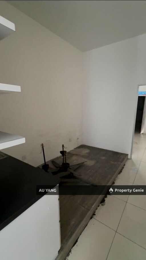Jalan Sri Bahari George Town Pulau Pinang Ground Floor Shoplot For Rent 商业店面出租