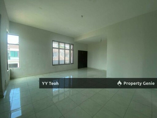 CORNER Cheng Perdana Double Storey Terrace