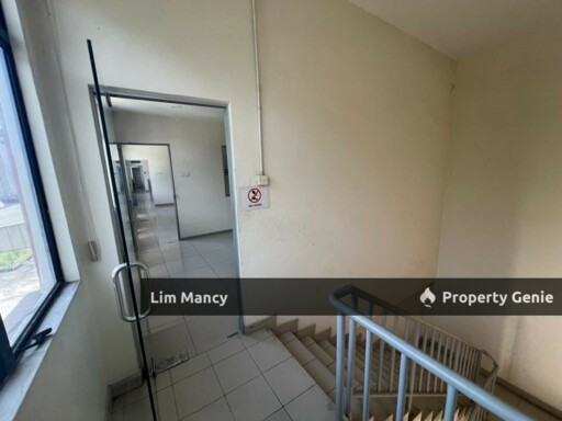 Kawasan Perindustrian Taman Johor Adjoining Semi Detached Light Industrian For Sale/For Rent