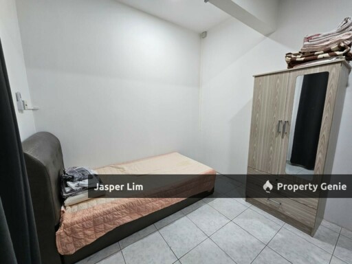 Taman Yun Hwa (Room)