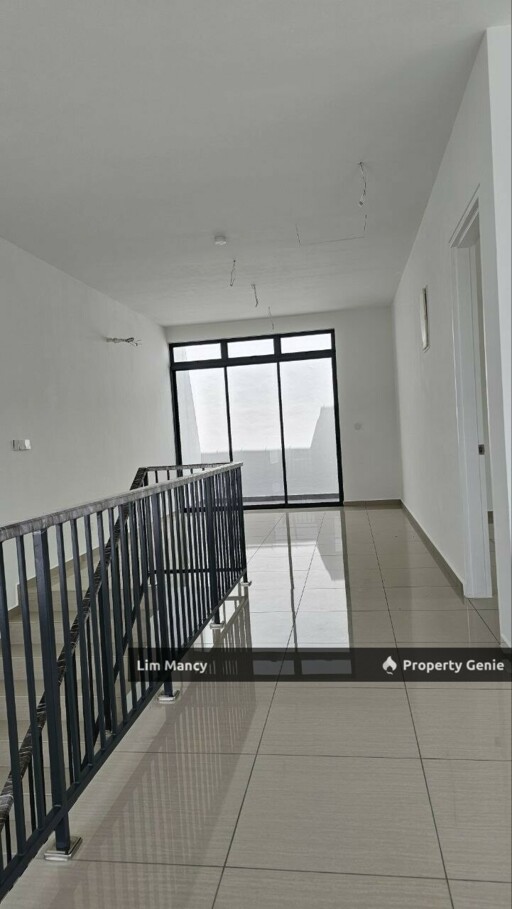 Horizon Hills @Kingswood Three Storey Cluster Corner