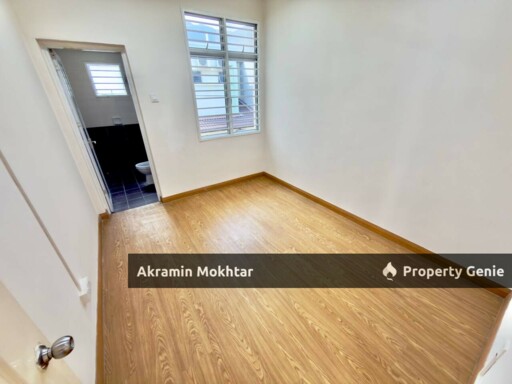 FACING OPEN, END LOT & RENOVATED | 2 Storey Terrace Vista Hill Bandar Mahkota Cheras, Cheras Selangor