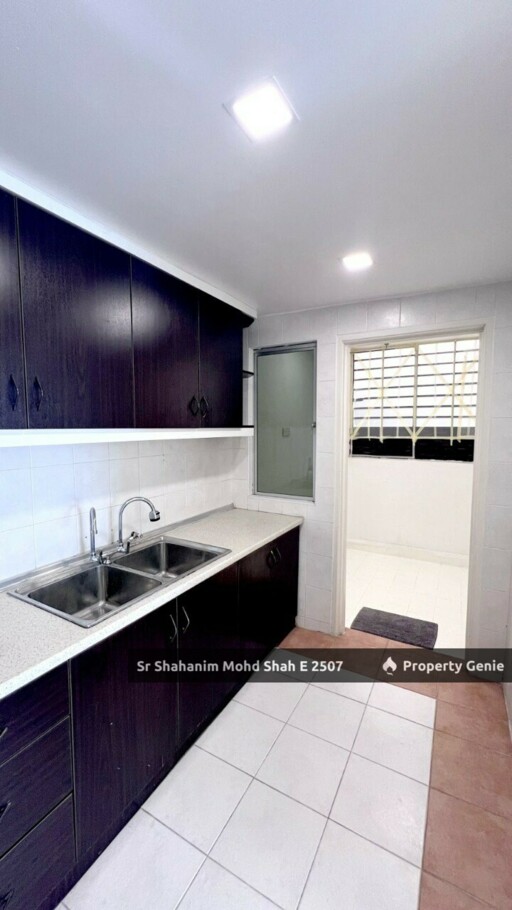 APARTMENT FOR SALE - ANGGERIK VILLA 2, KAJNAG, SELANGOR