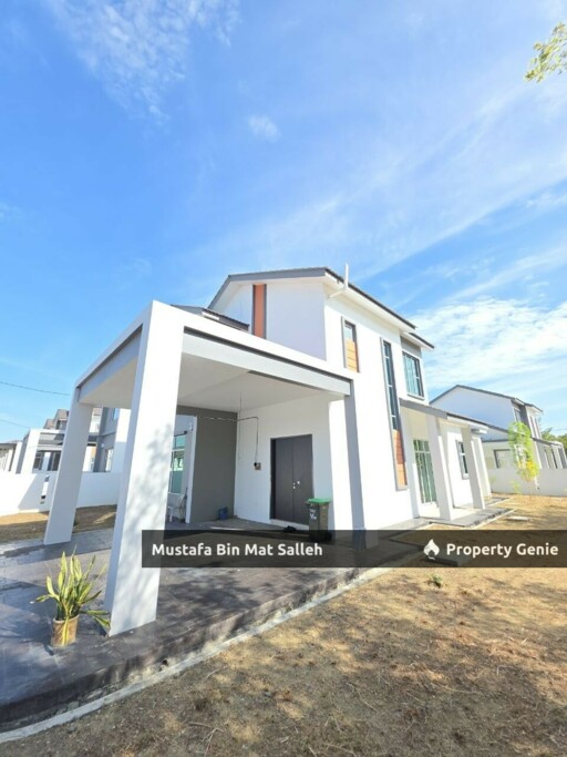 [Corner Unit] Koyak Plastik, Taman Serai Wangi