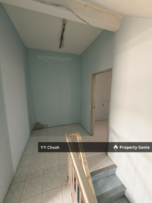 Taman Ipoh / Bercham 2.5 Storey Terrace For Sale, Strategic Location, Auto gate
