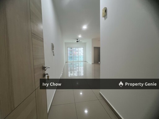 Season Larkin Apartment for Sale