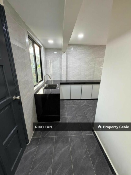[UNBLOCK VIEW]2-Storey Jalan Lembah, Taman Desa Jaya For Sale