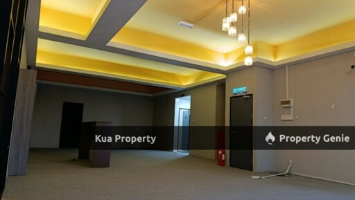 1st Floor Shop Lot For Rent! at Kuching City Mall