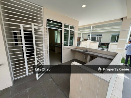 Semi Detached 2-Storey, 5Bed 5Bath, Renovated Basic Fittings, Beautiful Unit, Taman Prima Jaya, Penampang, Kota Kinabalu.