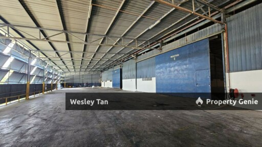Corner Fully Covered Factory 65,000sf 1,600amp No Beam Production Area