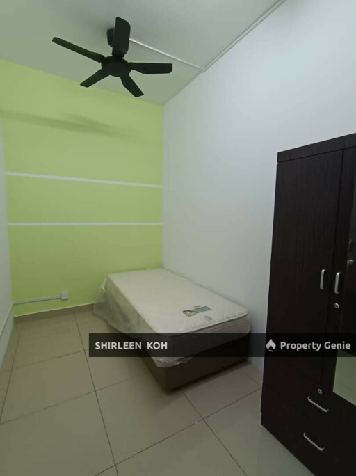 Female Room for Rent at Suriamas Suites Condominium @ Larkin JB Town