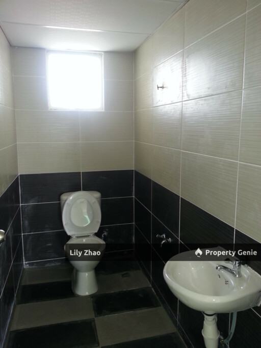 Ground Floor Showroom cum Office for Rent, 1,100 Sf, 2 Manager Rooms, Padimas Point, Penampang - Near ITCC HyperMall, KK City