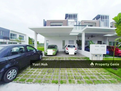 DOUBLE STOREY CASA VIEW @ CYBERSOUTH