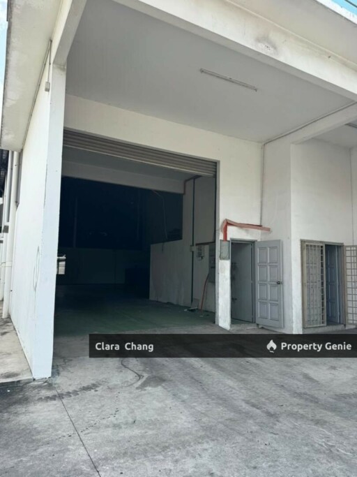 Taman Kempas Utama 1.5 Storey Semi D Factory for Rent