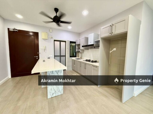 Freehold & 2 Parking | Tasik Vista Residen, Bandar Tun Hussein Onn, Cheras.