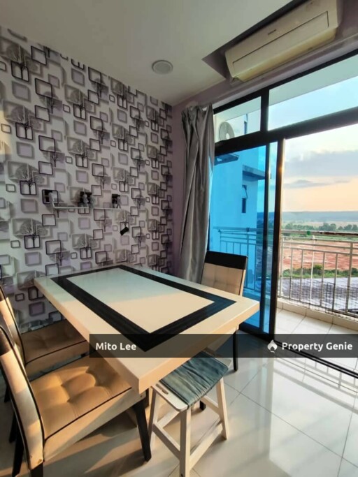 Seri Austin Residence Luxury Apartment