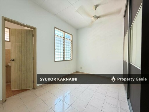 Double Storey Superlink Lorong Az Zaharah, Puncak Alam