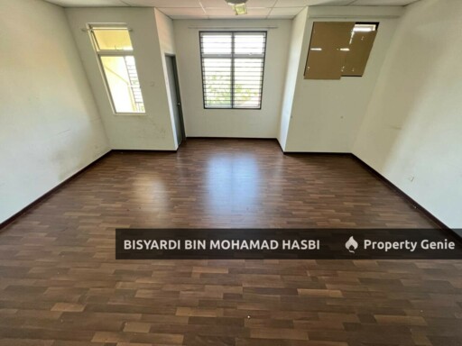 FACING OPEN 2 STOREY TAMAN SALAK PERDANA, BANDAR BARU SALAK TINGGI, SEPANG .