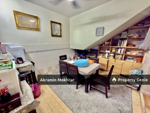 2 Storey Terrace Jalan Platinum Seksyen 7, Shah Alam Selangor