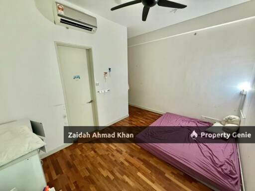 1080 RESIDENCE TAMAN PUNCAK SAUJANA KAJANG 3-STOREY SEMI DETACHED FACING CLUB HOUSE 2 MASTERBEDROOM