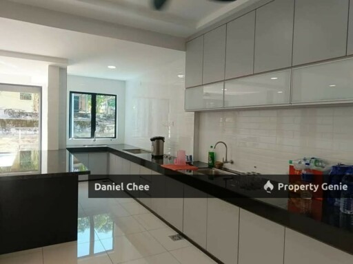 Meru Valley Golf Club Fully Furnished Town House 2.5 Storey For Rent
