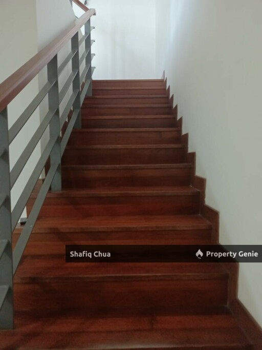 Well Kept 3 Storey Link House Sunway Eastwood, Seri Kembangan For Sale