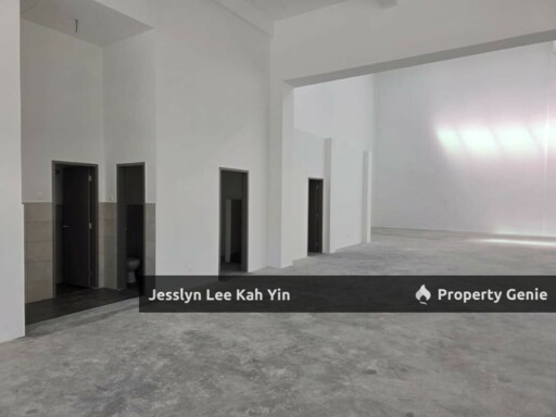 Klang Air Hitam Cluster Semi-D Factory for Rent