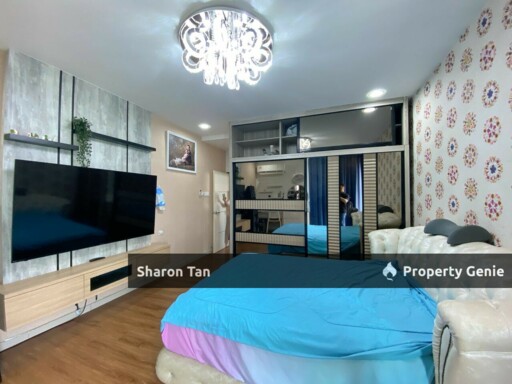 Luxury Marina Residence 3 Bedroom Apartment, Bayu Puteri 5 min to Ciq