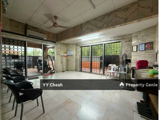Taman Pertama Ipoh Single Storey Corner House For Sale Great Location, Spacious Home
