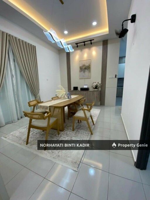 TERES SETINGKAT UNTUK DIJUAL DI TAMAN PANDAN 1, KUANTAN
