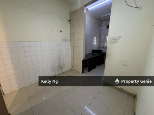 Double Sty House At Taman Klang Utama For Rent