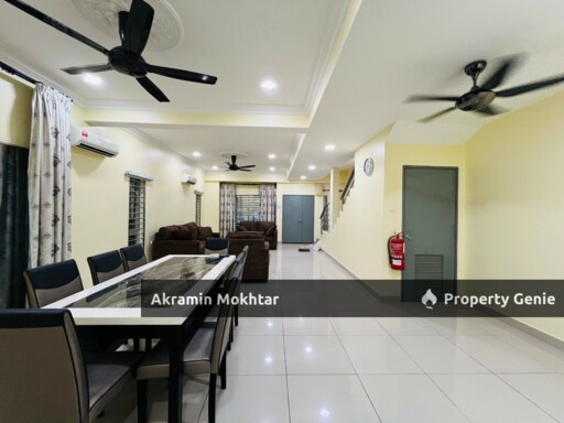 IFRERHOLD, CORNER UNIT & FULLY FIRNISHED | 3 Storey Terrace Taman Universiti, Bangi
