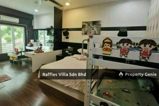 Sri Istana Hills