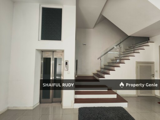 Want to sell. 3 Storey Semi-D The Refflisia Damansara Perdana