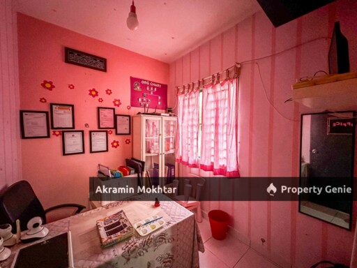 Freehold | 2 Storey CORNER LOT TAMAN SEMENYIH PARKLANDS, BERANANG