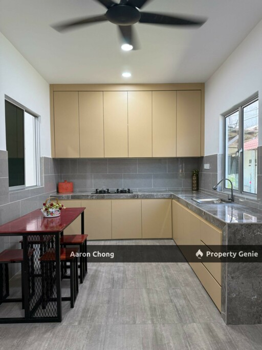 Ujong pasir single storey terrace