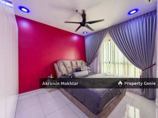 Freehold, Walking Distance To LRT, Partially Furnished & 2 Parking | Ten Kinrara Residence, Bandar Kinrara , Puchong