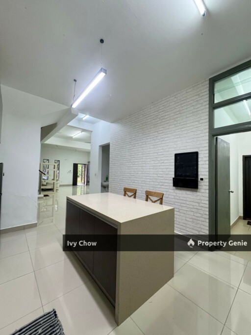 Taman Seri Austin Cluster house for rent