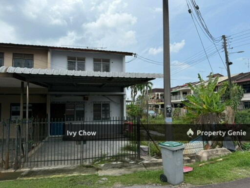 Tmn Dato Amar Diraja Double Storey Corner Lot House for Sale