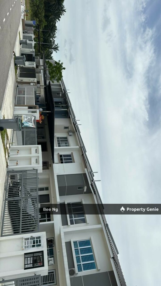 Aster Height Puncak Tropicana Gelang Patah
