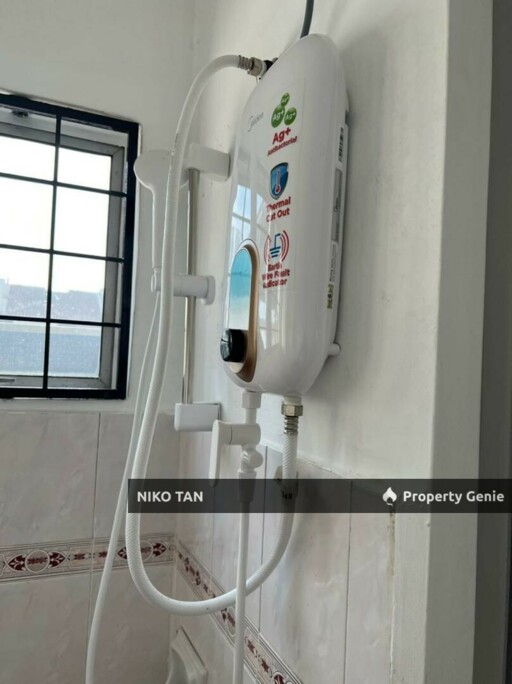 [MOVE-IN]2Storey Bukit Indah For Rent