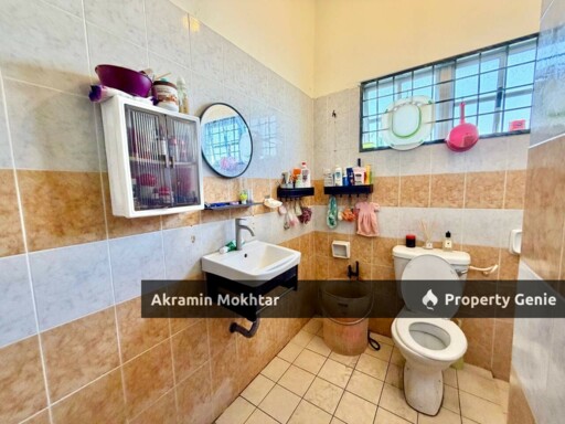 Renovated & Nearby MRT | Double Storey Terrace Taman Dato Demang, Seri Kembangan