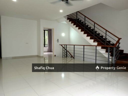 Well Kept 3 Storey Link House Sunway Eastwood, Seri Kembangan For Sale