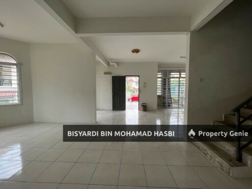 24'x70' Sq.Ft FREEHOLD End Lot Extra Land 2.5 Storey Terrace House Taman Salak Perdana, Bandar Baru Salak Tinggi, Sepang.